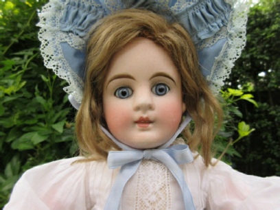 Unusual Belton Domed Head doll - 15 inch