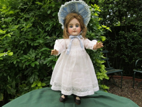 Unusual Belton Domed Head doll - 15 inch