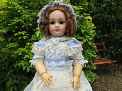 Stunning Large DEP Antique doll - 27 Inch