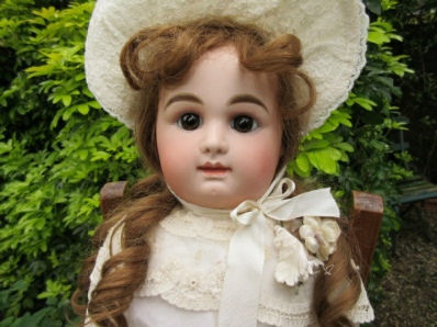 Superb Large Closed Mouth Rabery & Delphieu French Bebe - 27 Inch