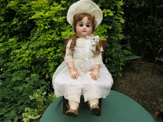 Superb Large Closed Mouth Rabery & Delphieu French Bebe - 27 Inch